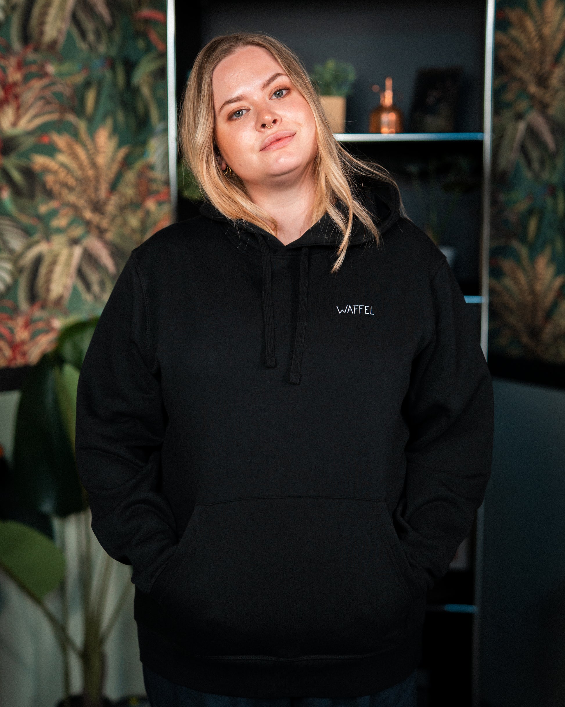 WAFFEL SKETCH HOODIE SCHWARZ