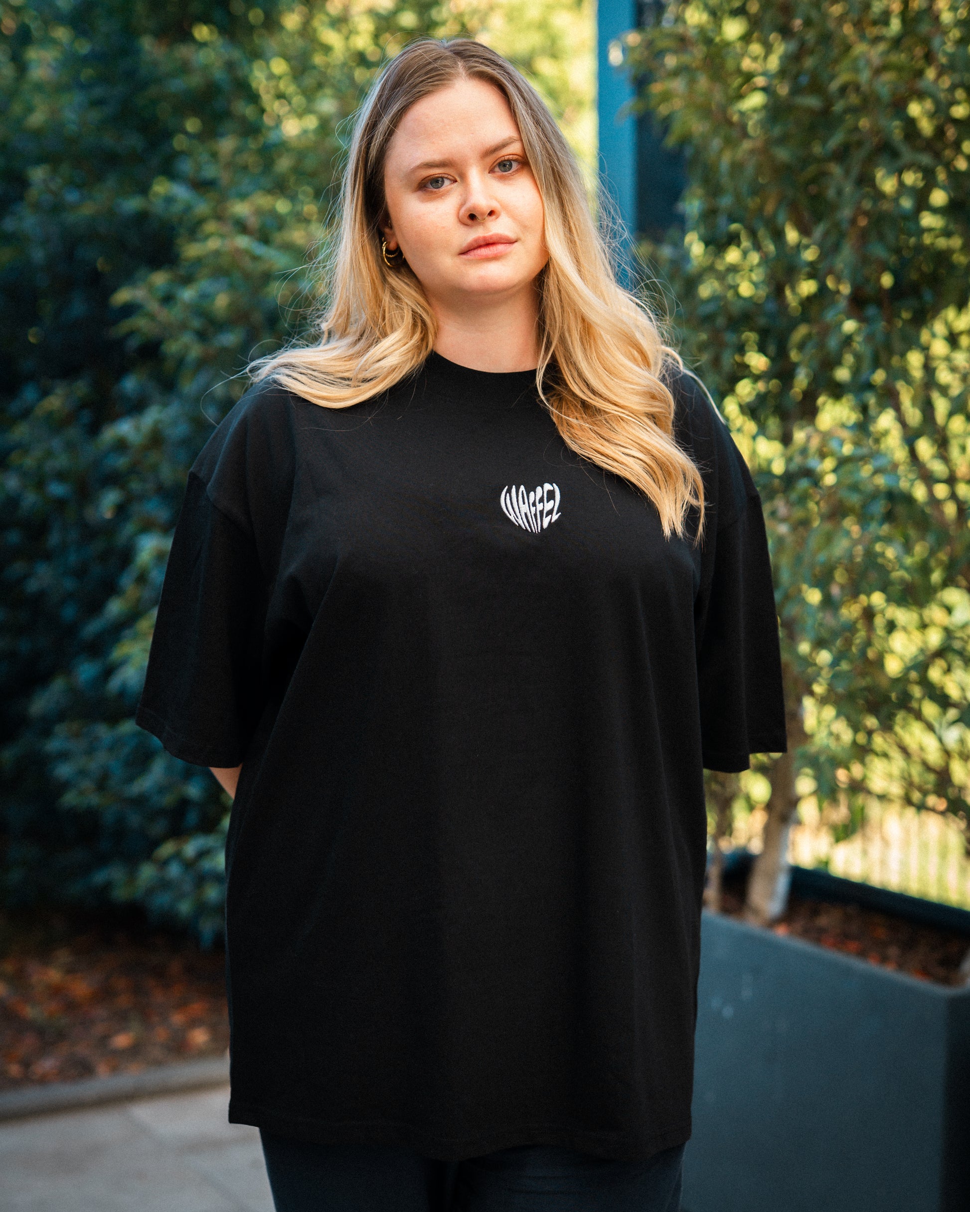 WAFFEL HERZ STICK T-SHIRT SCHWARZ